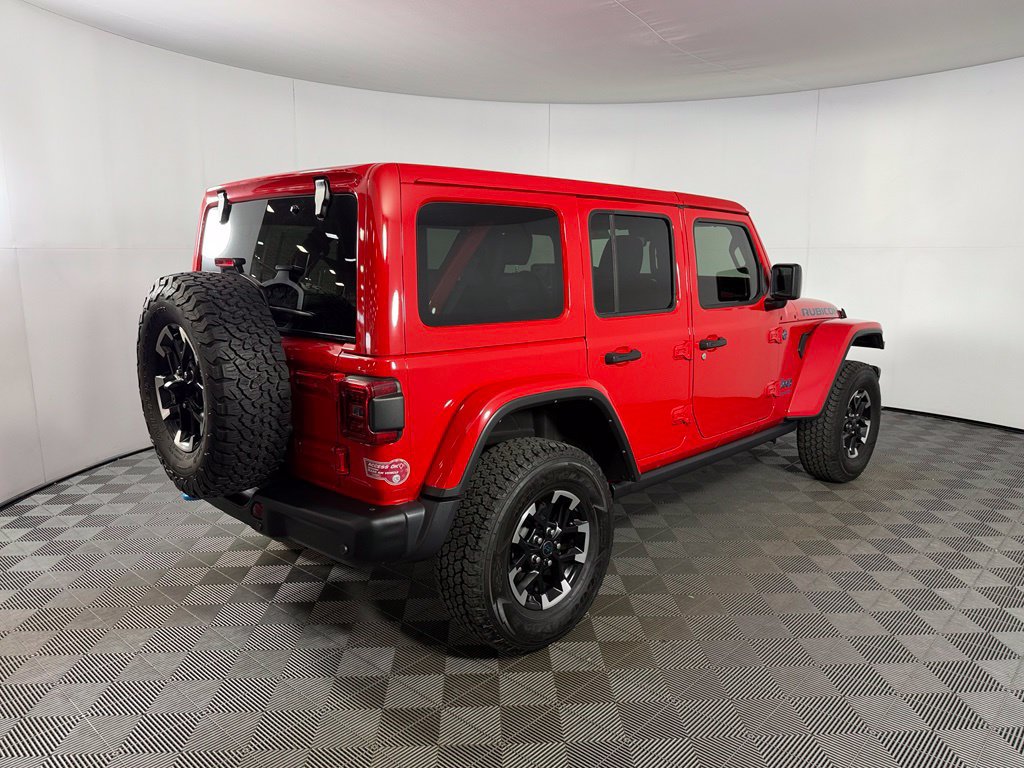 Used 2024 Jeep Wrangler Unlimited Rubicon 4xe AWD/4WD image 8