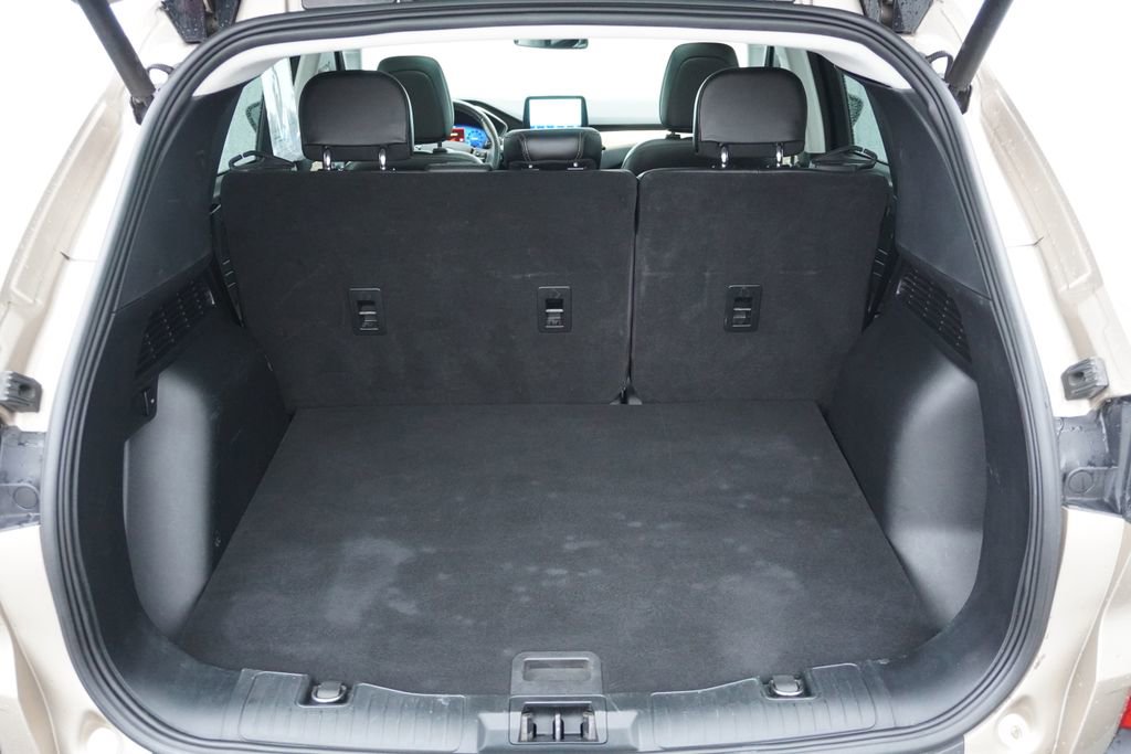 Used 2021 Ford Escape Titanium w/ Titanium Elite Package image 9