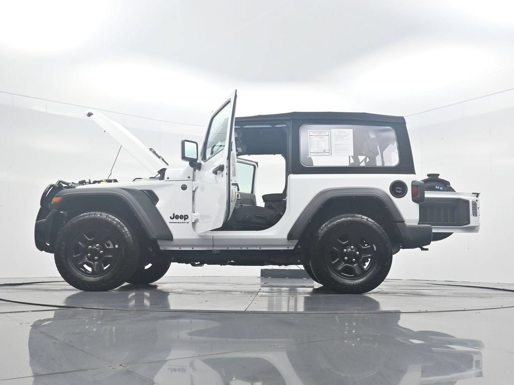 Used 2024 Jeep Wrangler Sport AWD/4WD image 42