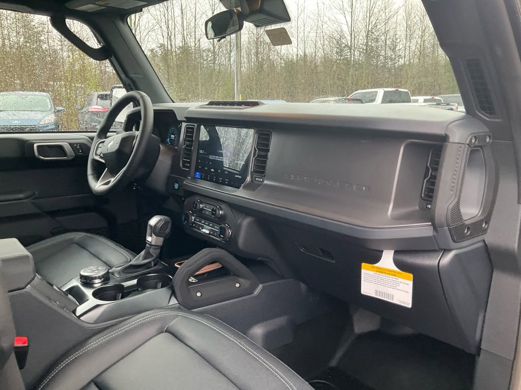 New 2026 Ford Bronco Badlands image 11