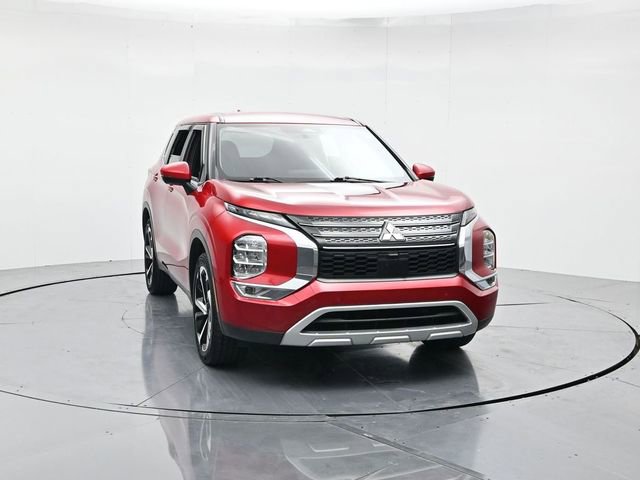 Used 2024 Mitsubishi Outlander SE image 5
