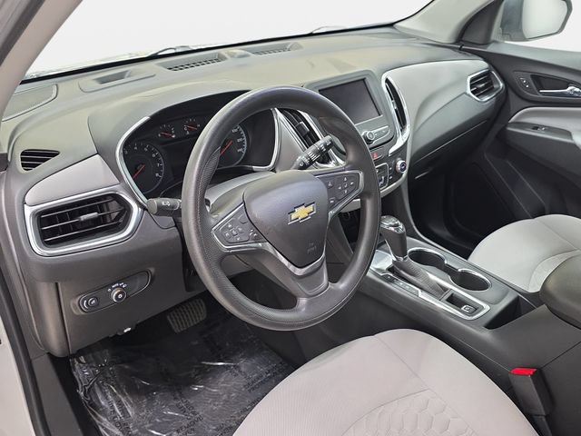 Used 2020 Chevrolet Equinox LS FWD image 16
