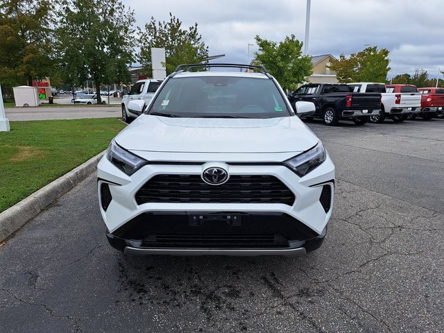 New 2025 Toyota RAV4 SE image 3