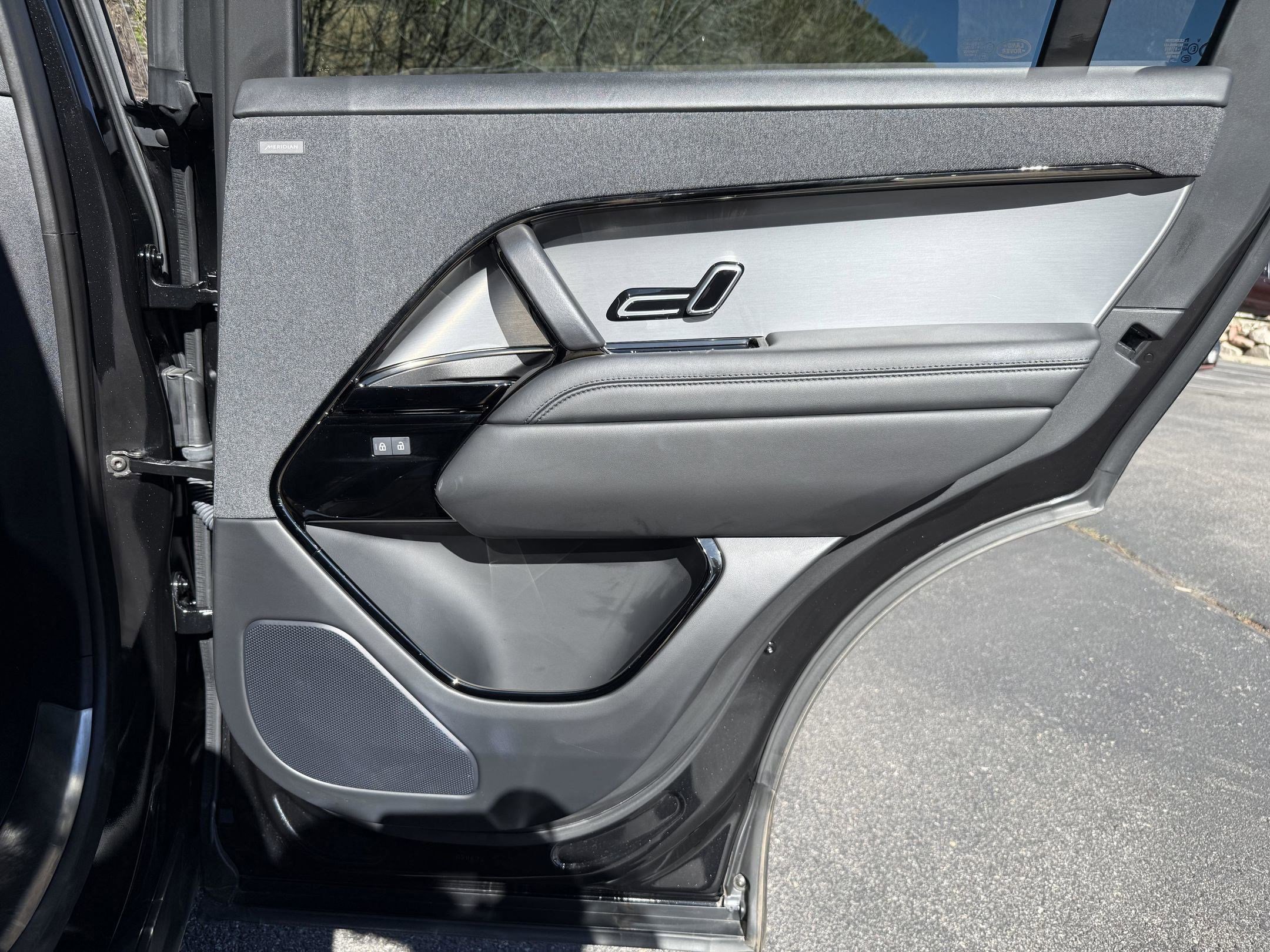 Certified 2024 Land Rover Range Rover Sport SE image 34