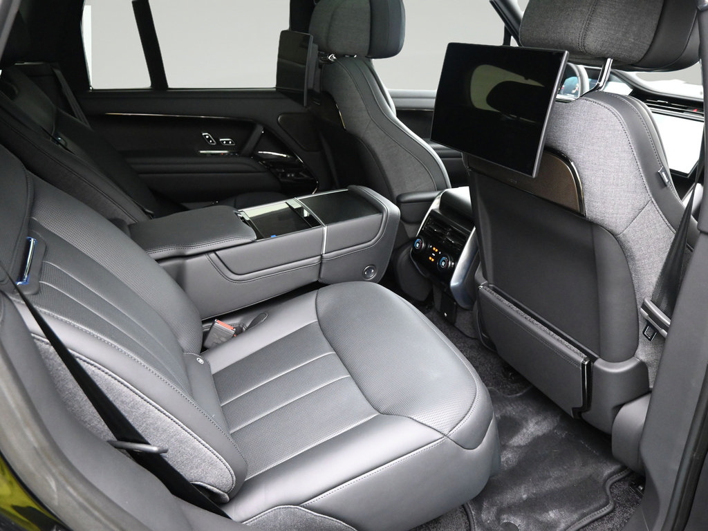 New 2025 Land Rover Range Rover SV AWD/4WD image 10