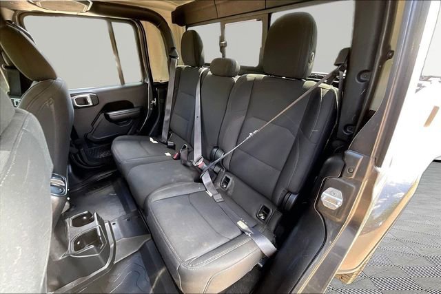 Used 2021 Jeep Gladiator Sport AWD/4WD image 16