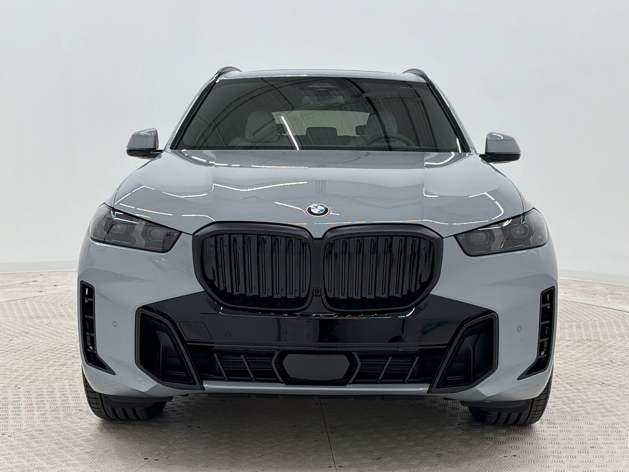 New 2026 BMW X5 xDrive40i w/ M Sport Package AWD/4WD image 6