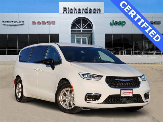 Certified 2025 Chrysler Pacifica Select