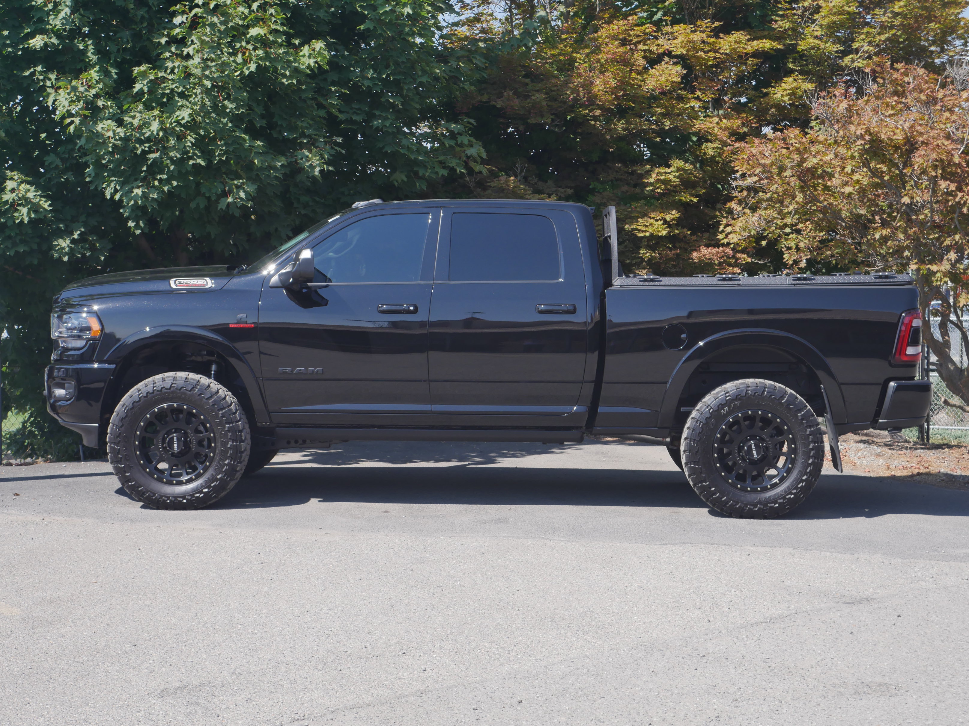 Used 2022 RAM 3500 Limited AWD/4WD image 22