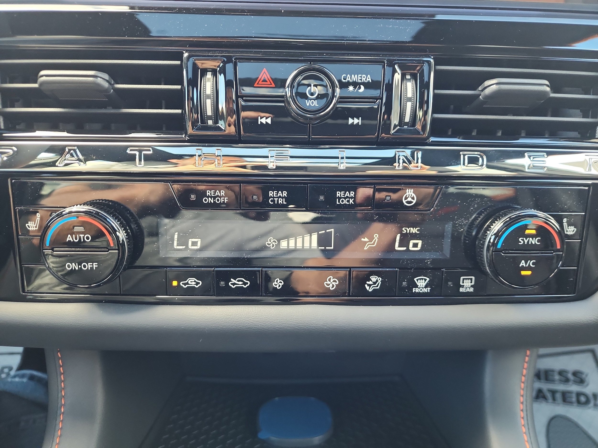 New 2026 Nissan Pathfinder Rock Creek w/ Rock Creek Premium Package AWD/4WD image 16