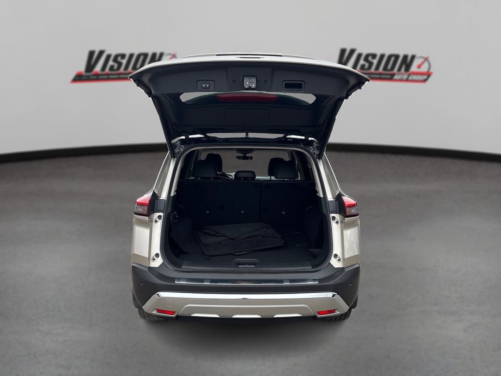 Used 2023 Nissan Rogue Platinum w/ Platinum Premium Package image 11