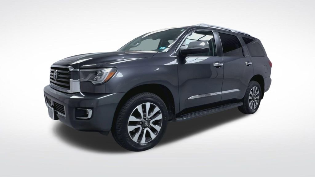 Used 2018 Toyota Sequoia Limited w/ Safety & Convenience Package AWD/4WD image 4
