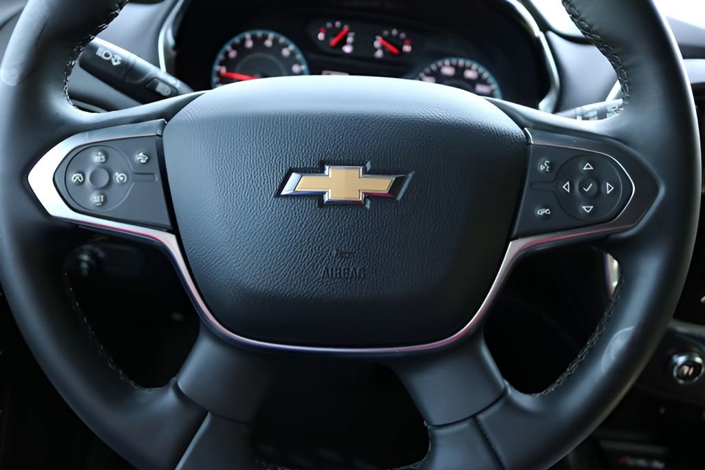 Used 2023 Chevrolet Traverse LT image 20