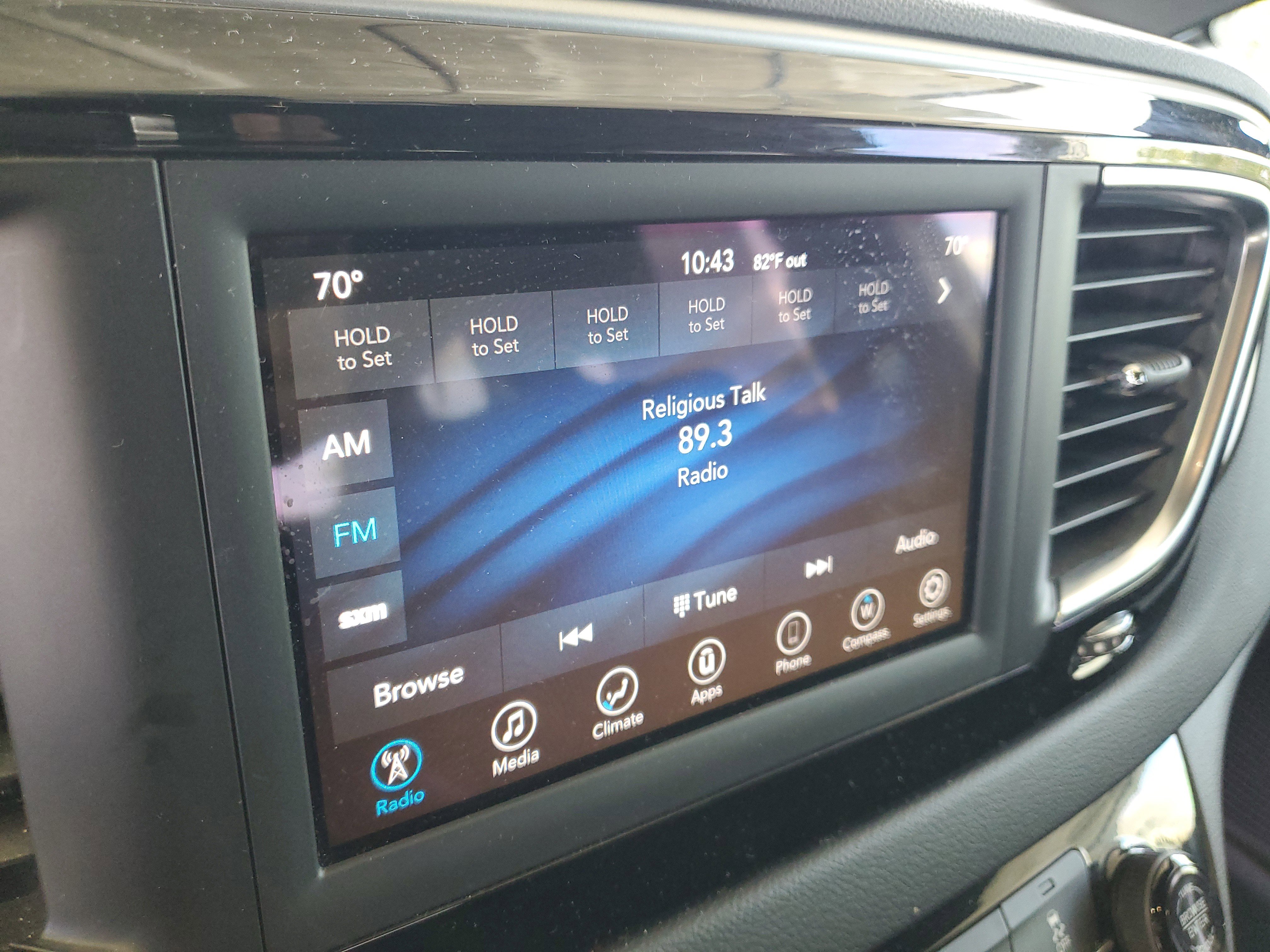 Used 2019 Chrysler Pacifica Touring Plus w/ S Appearance Package FWD image 25