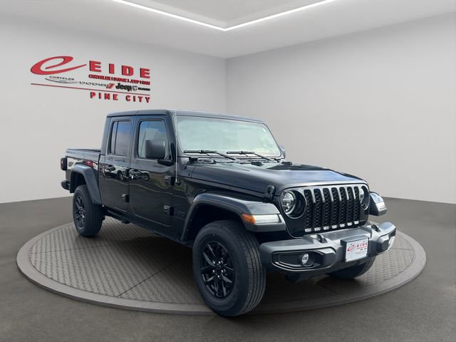 Used 2022 Jeep Gladiator Sport image 9