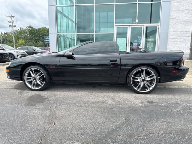 Used 2001 Chevrolet Camaro Z28 w/ SS Performance/Appearance Pkg RWD image 36