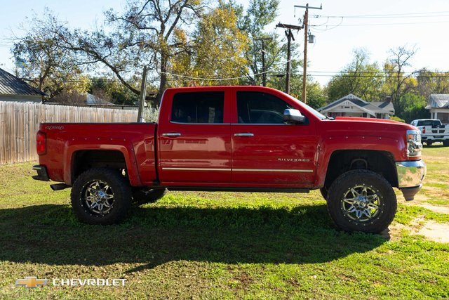 Used 2017 Chevrolet Silverado 1500 LTZ w/ Sport Package image 4