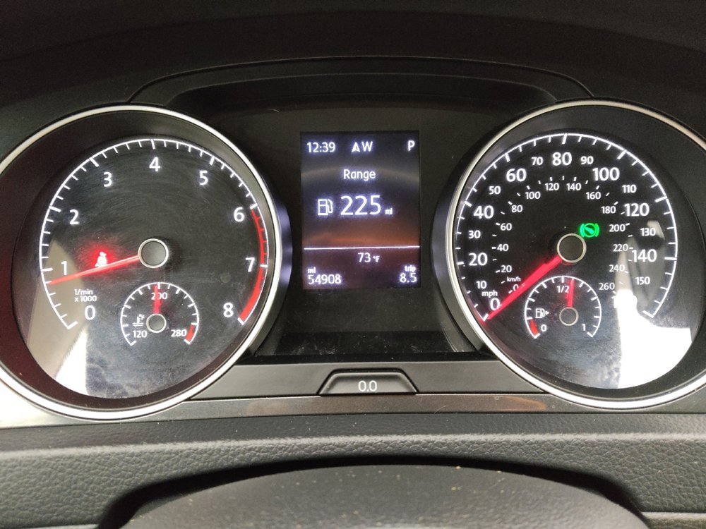 Used 2018 Volkswagen Golf SE image 23