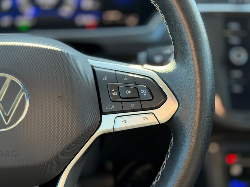 Used 2022 Volkswagen Tiguan SE image 13