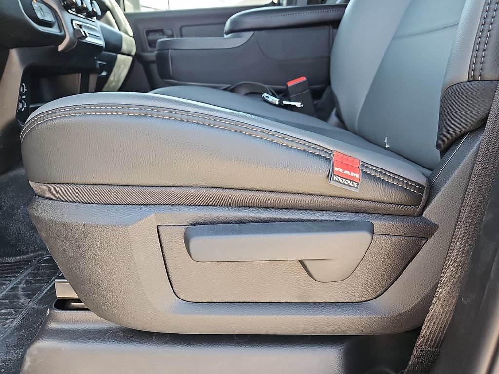 New 2026 RAM 3500 Tradesman AWD/4WD image 16