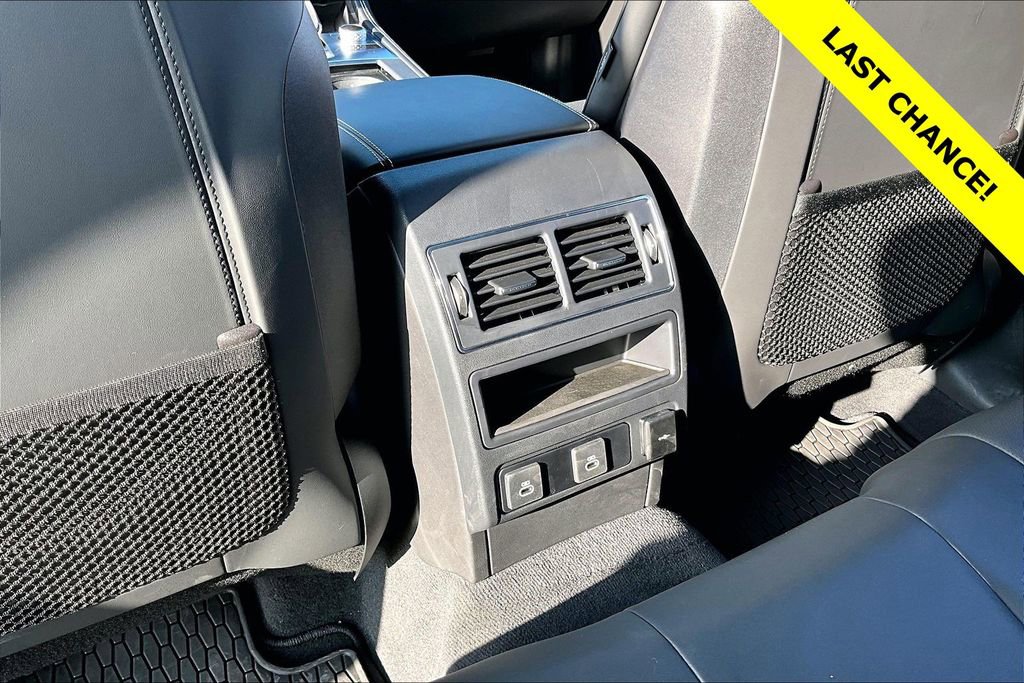 Used 2025 Jaguar F-PACE R-Dynamic S image 33