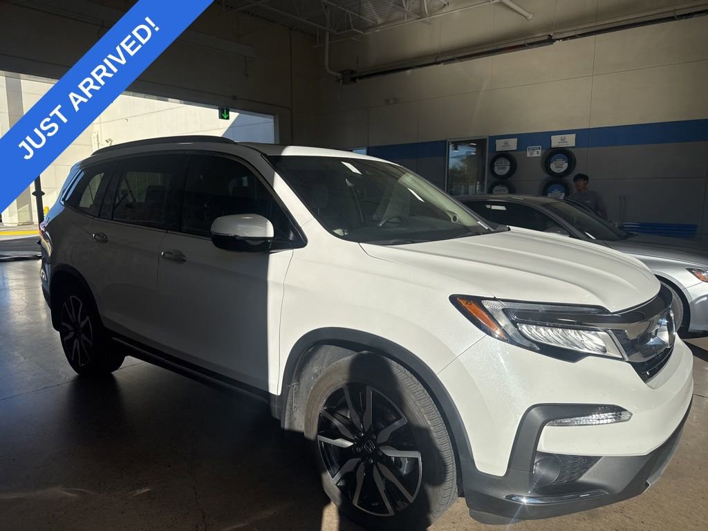 Certified 2022 Honda Pilot Touring image 2