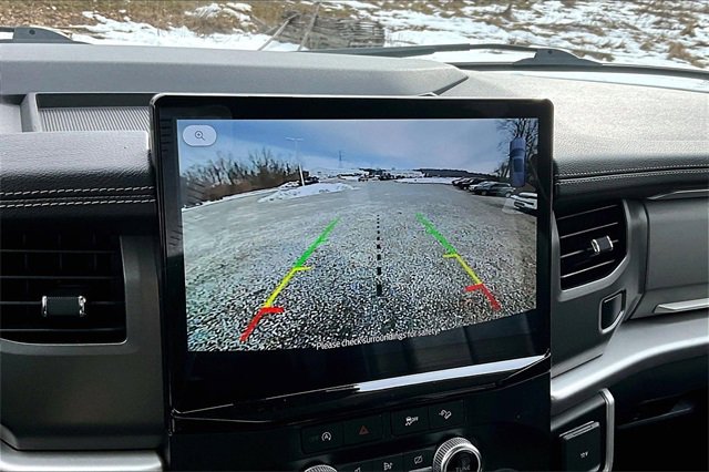 Used 2024 Ford Expedition Max XLT image 21