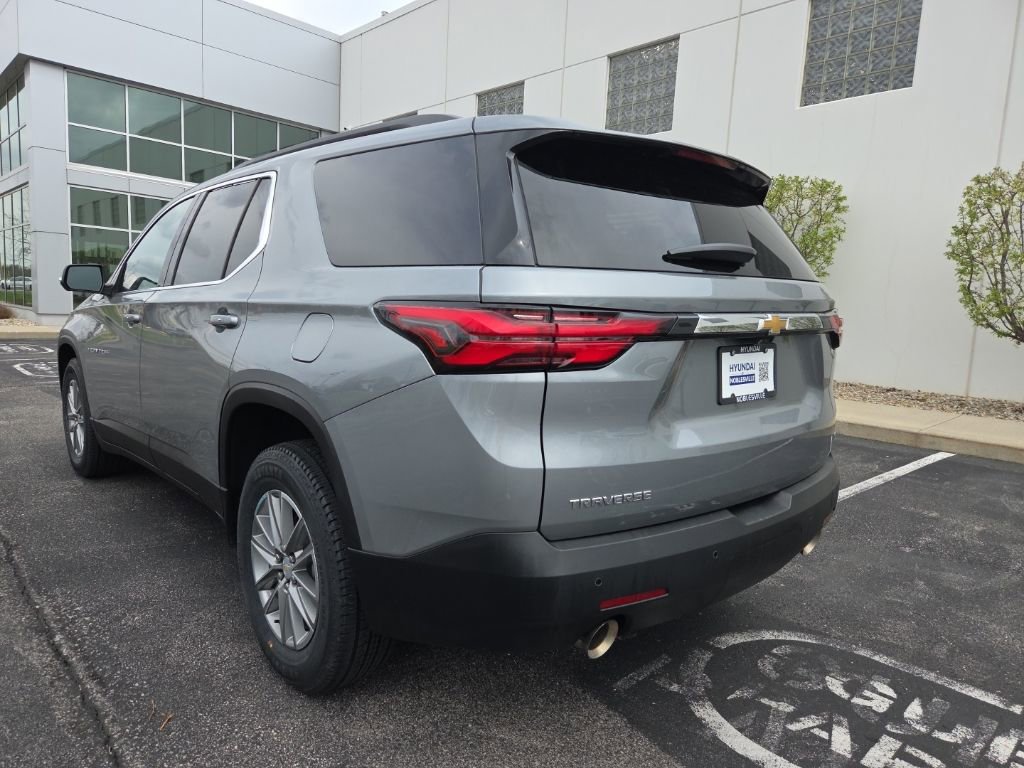 Used 2023 Chevrolet Traverse LT FWD image 6