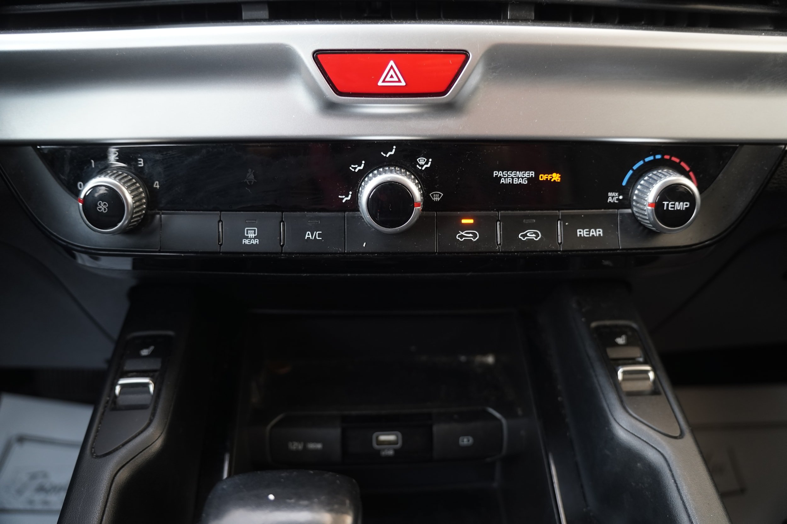 Used 2020 Kia Telluride S AWD/4WD image 29