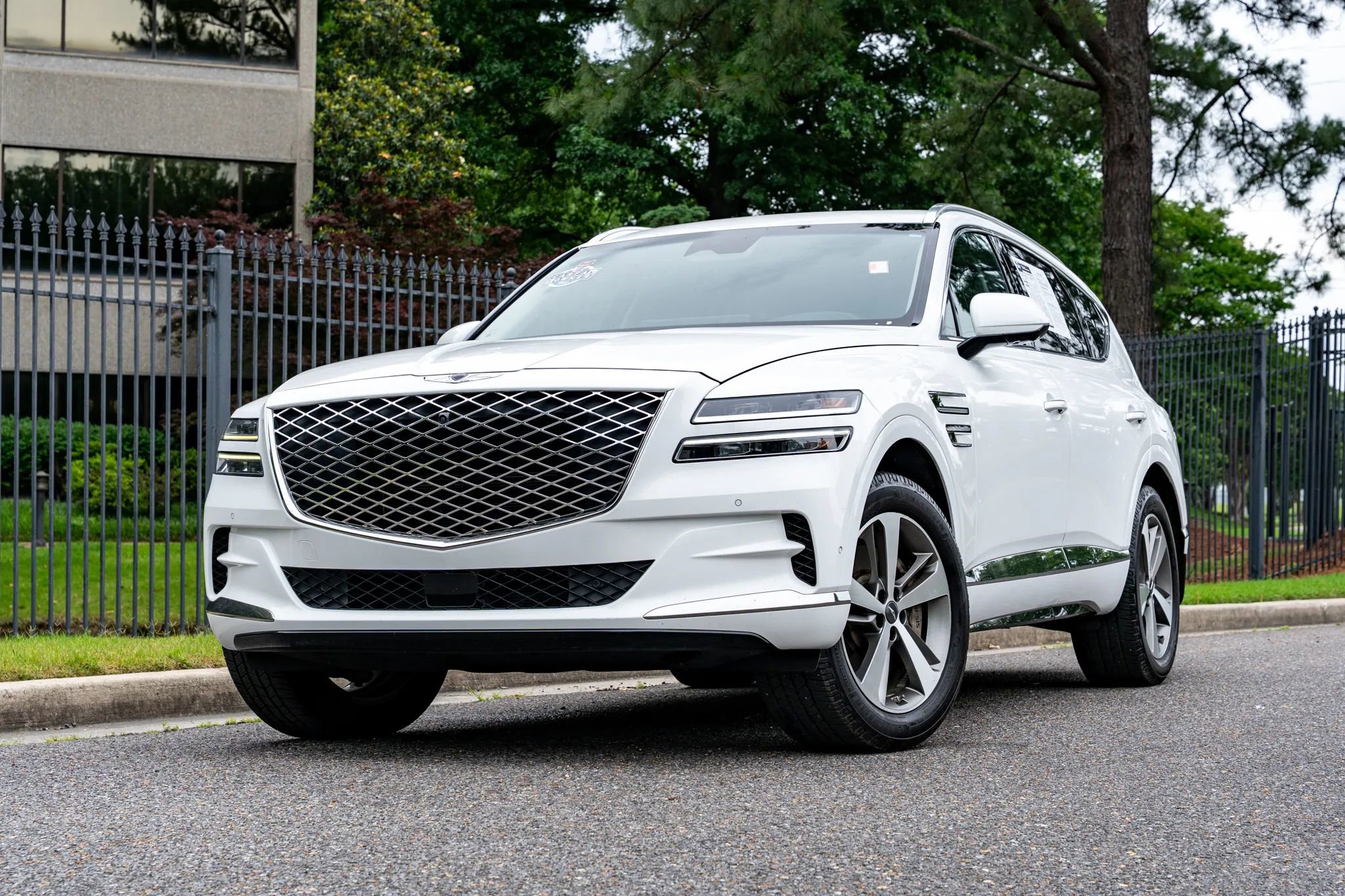 Used 2023 Genesis GV80 2.5T w/ Advanced Package AWD/4WD image 2