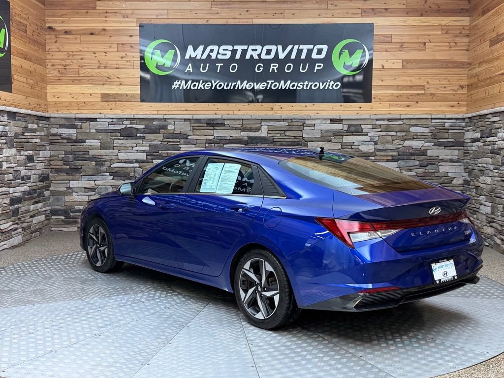 Used 2023 Hyundai Elantra Limited w/ Cargo Package FWD image 25