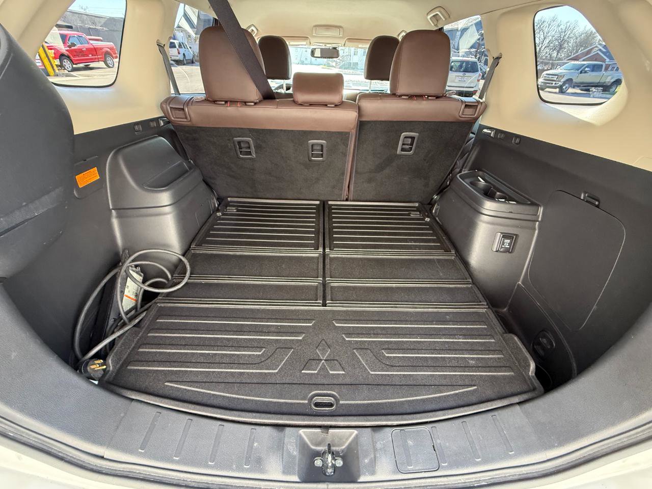 Used 2018 Mitsubishi Outlander SEL image 22