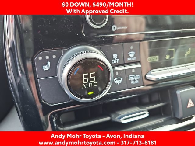 Used 2020 Toyota Highlander XLE image 21