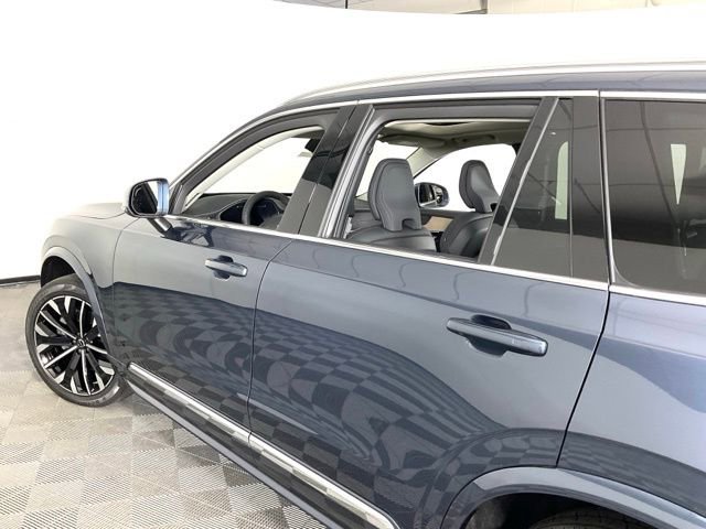 New 2026 Volvo XC90 B5 Plus image 40