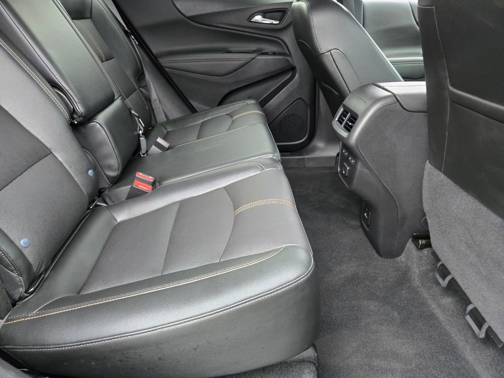 Used 2023 Chevrolet Equinox Premier image 14