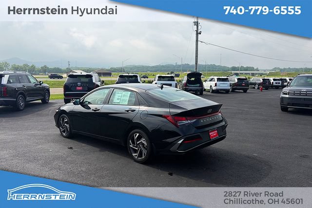 Certified 2025 Hyundai Elantra Sport FWD image 5