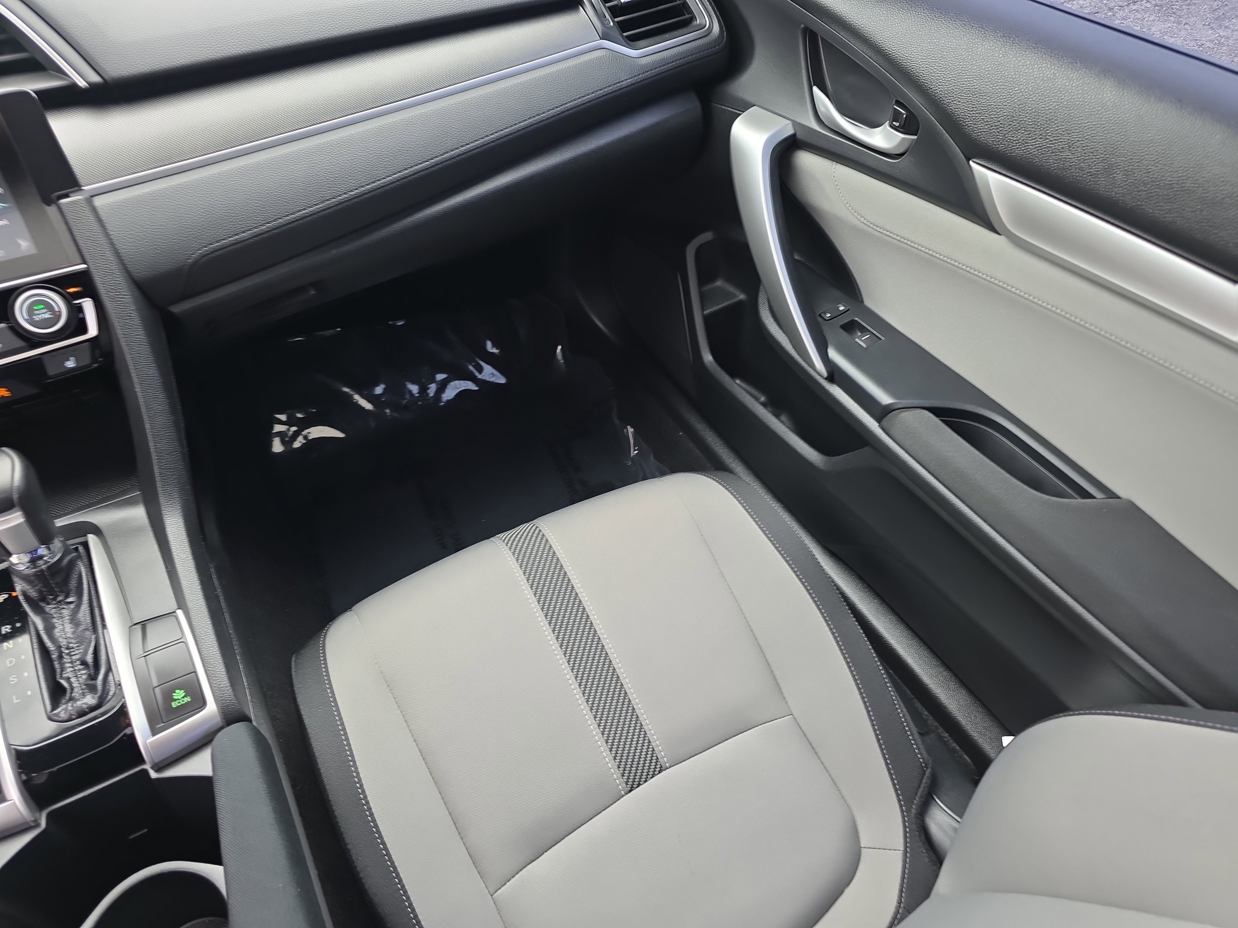 Used 2018 Honda Civic EX-T image 19