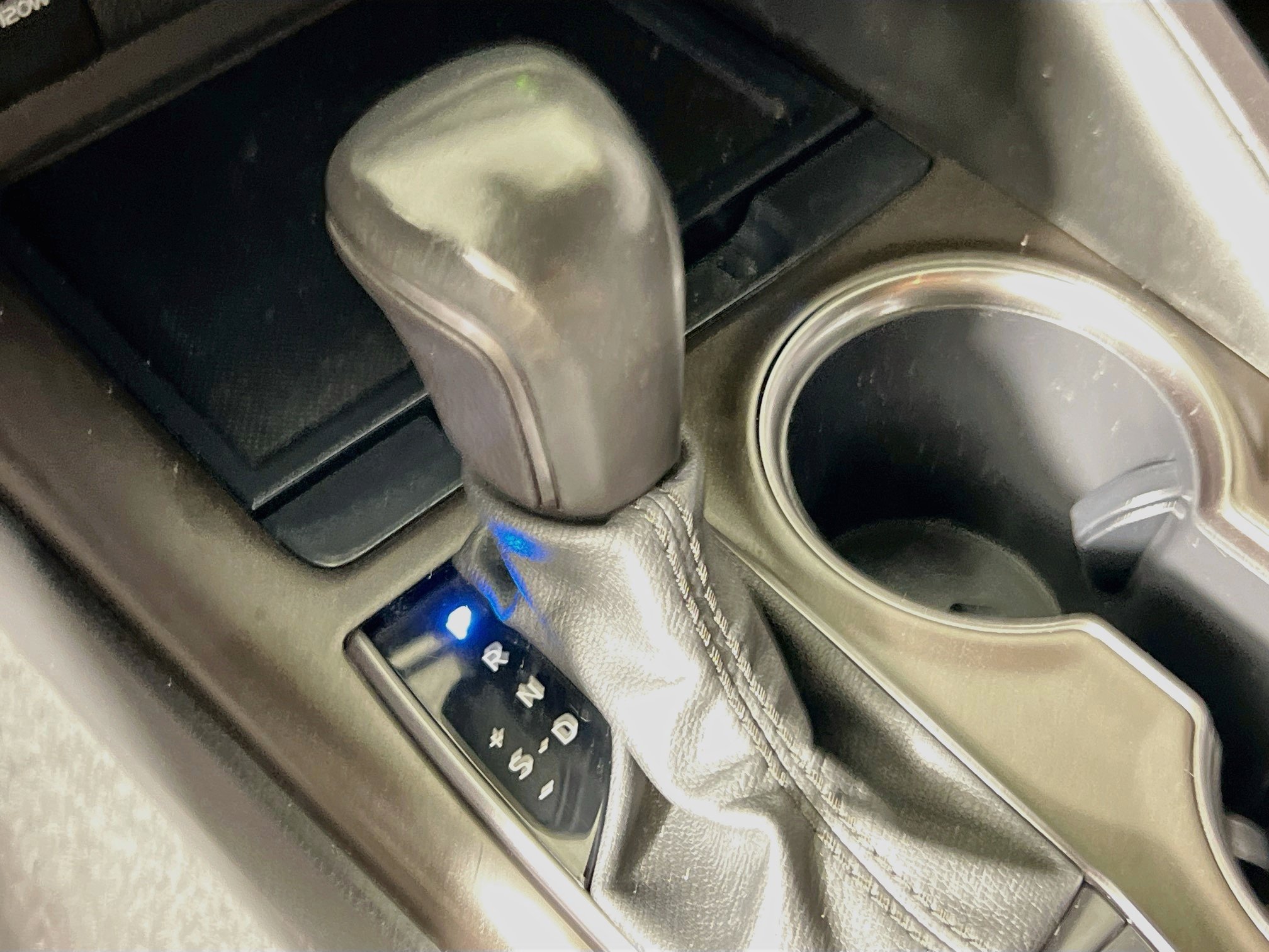 Used 2023 Toyota Camry SE FWD image 23