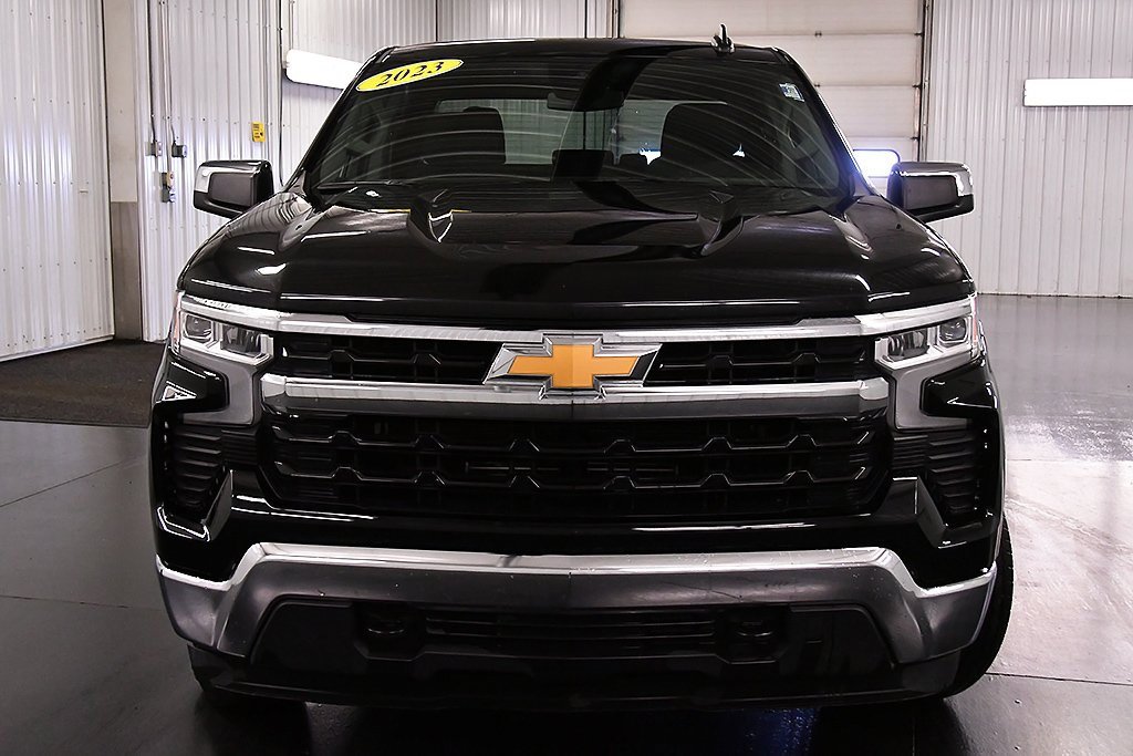 Used 2023 Chevrolet Silverado 1500 LT w/ Protection Package image 2