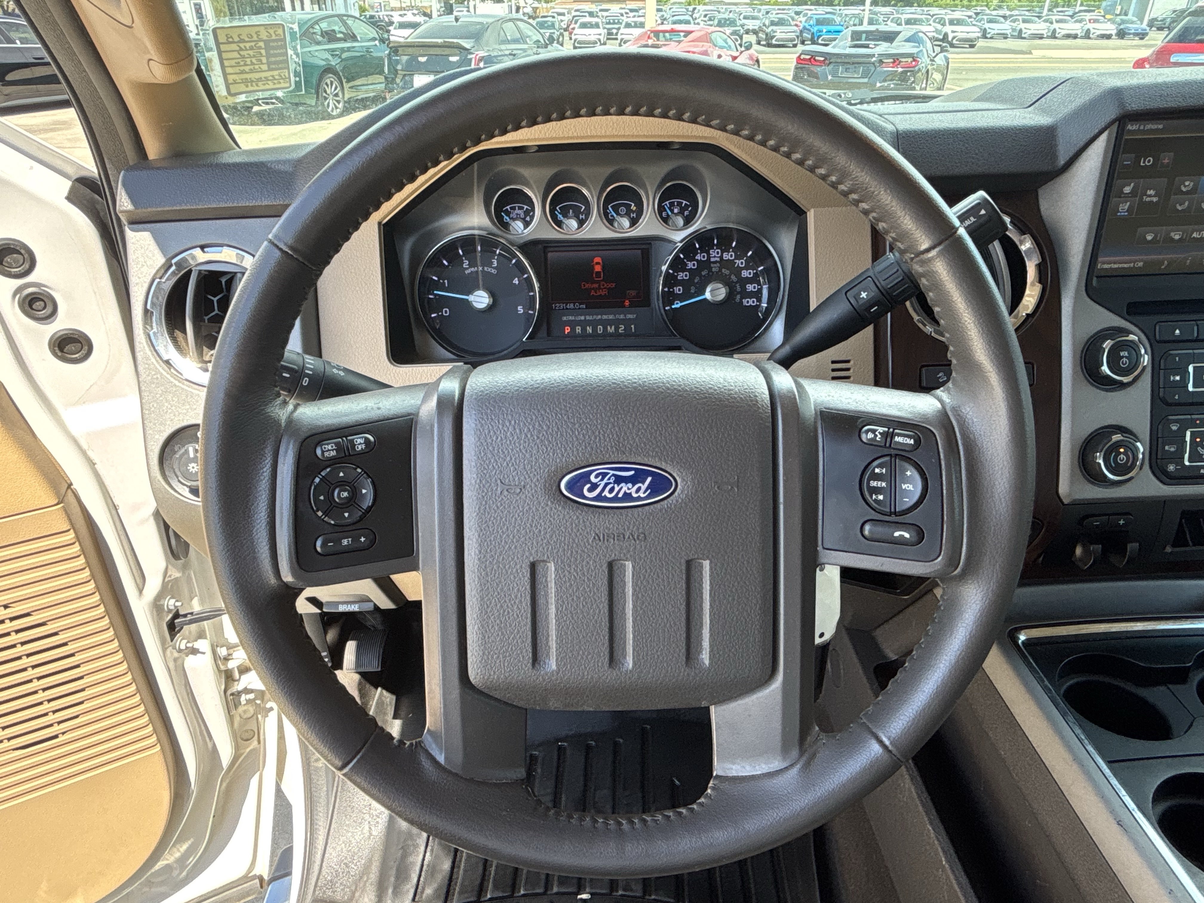 Used 2016 Ford F250 Lariat w/ Lariat Ultimate Package AWD/4WD image 29