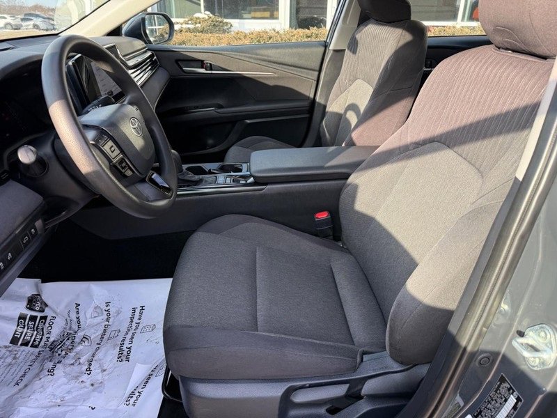 Used 2025 Toyota Camry LE image 16