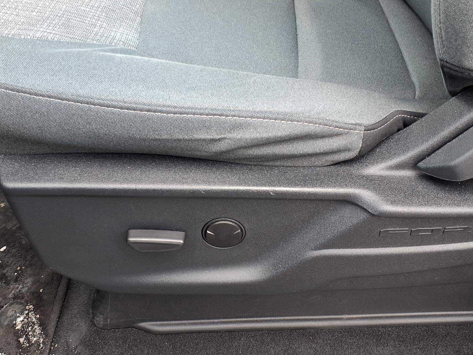 Used 2023 Ford F150 XLT image 4