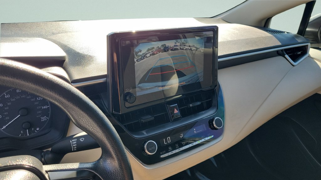 Used 2025 Toyota Corolla LE FWD image 15