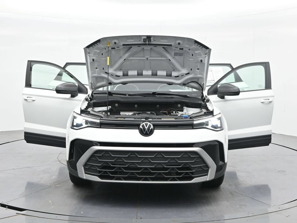 Used 2025 Volkswagen Taos S FWD image 39