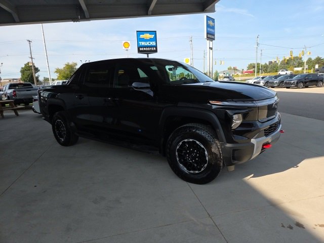 New 2026 Chevrolet Silverado EV Trail Boss image 3