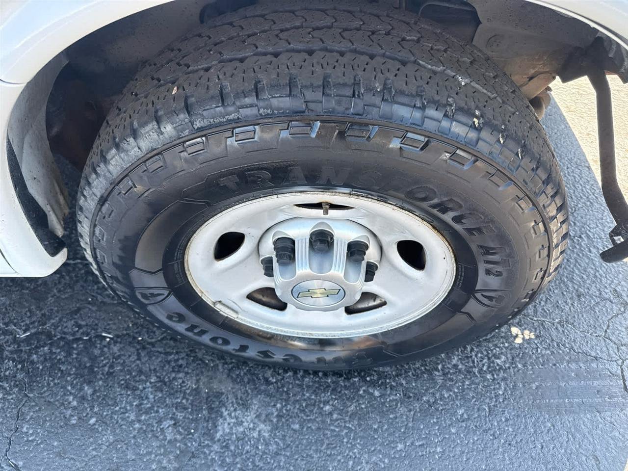 Used 2011 Chevrolet Express 2500 RWD image 10