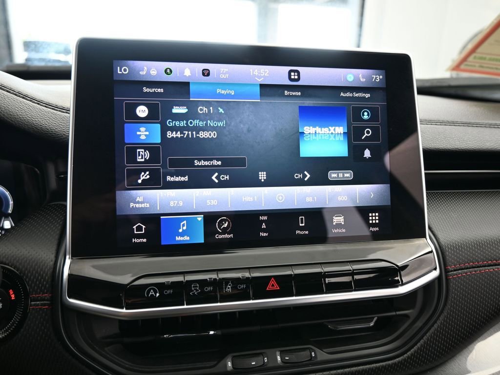 Used 2023 Jeep Compass Trailhawk w/ Trailhawk Elite Group image 29