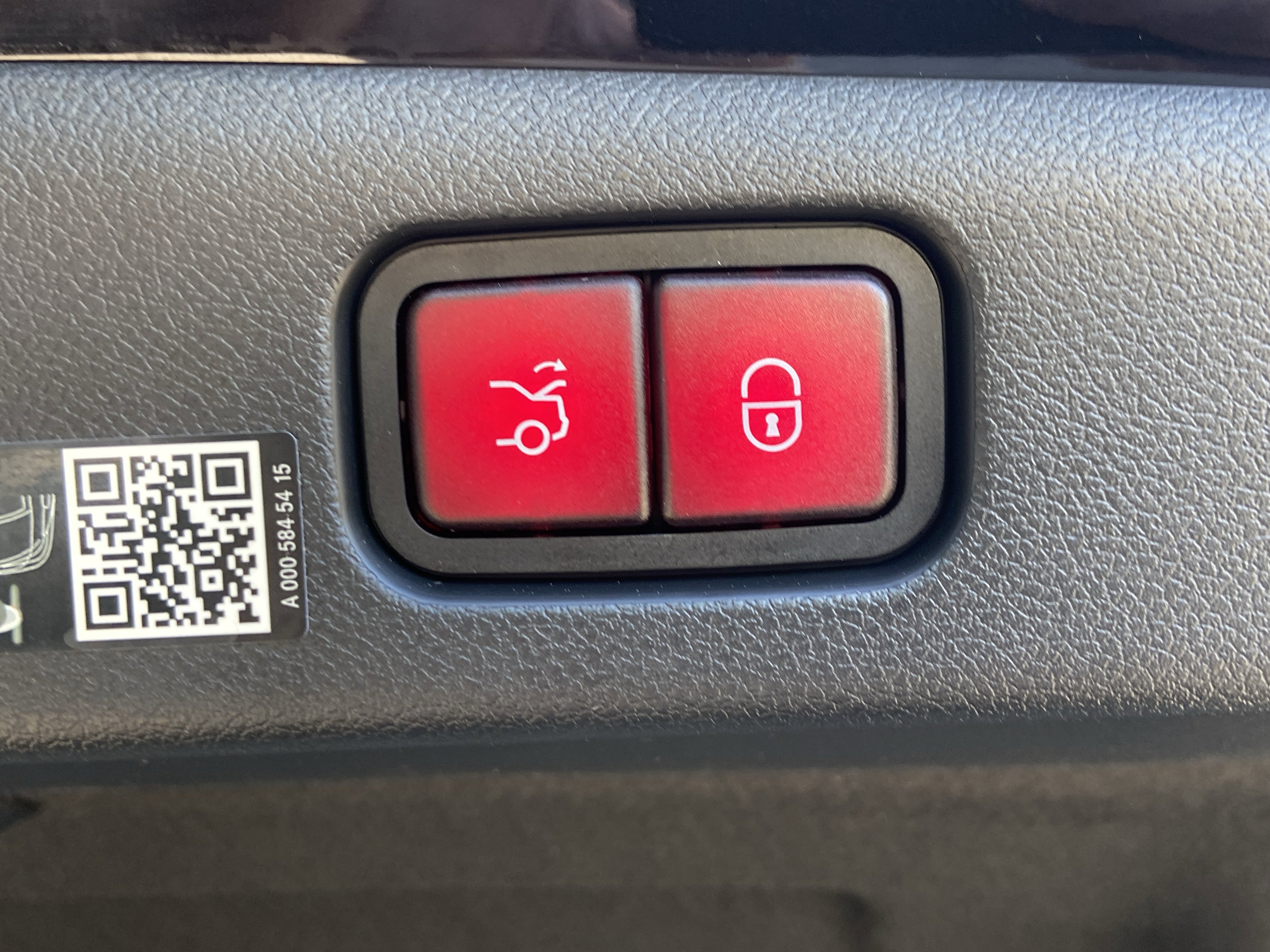Certified 2025 Mercedes-Benz E 350 4MATIC Sedan image 14