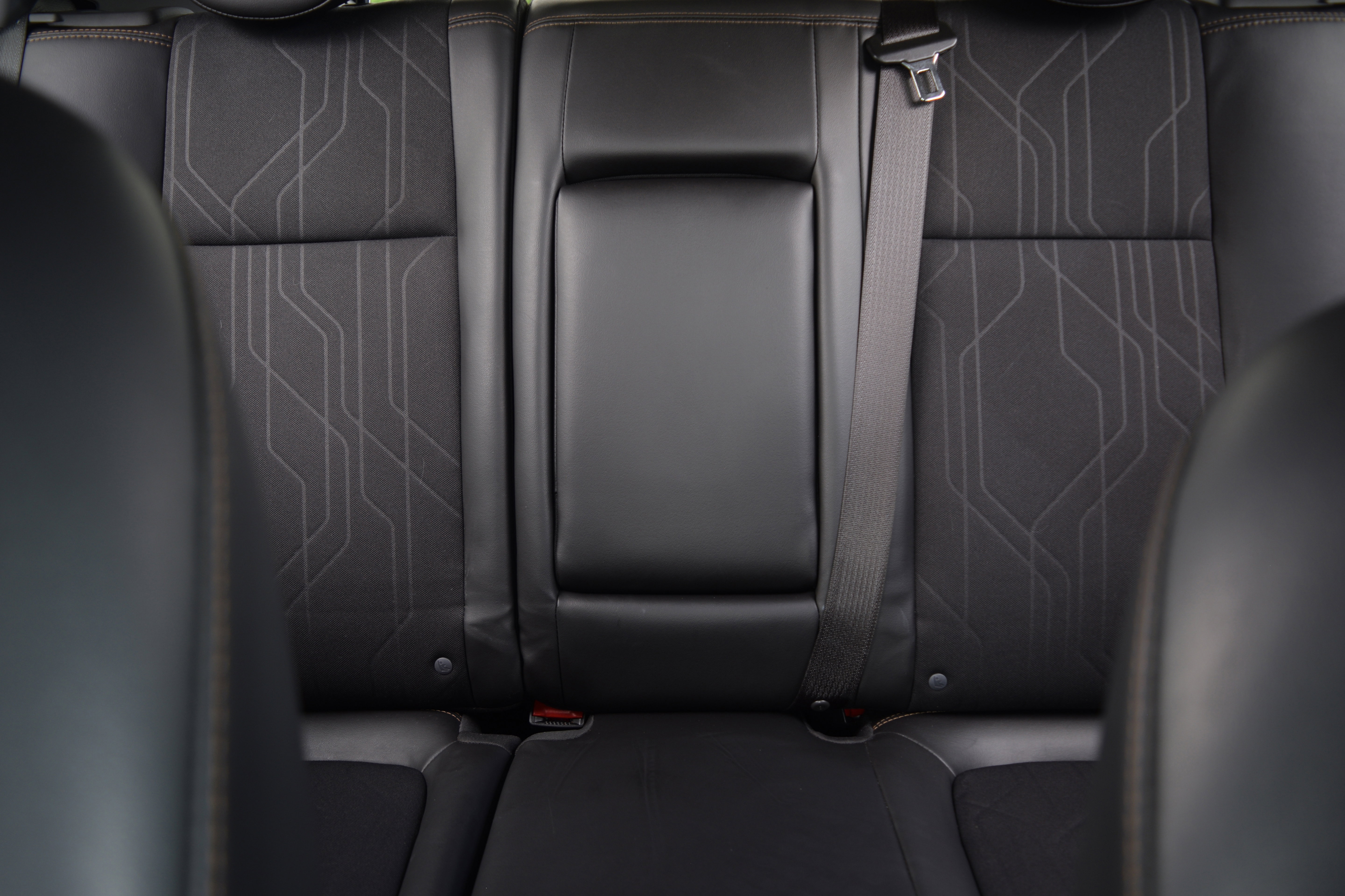 Used 2022 Chevrolet Trax LT w/ Midnight Edition image 16