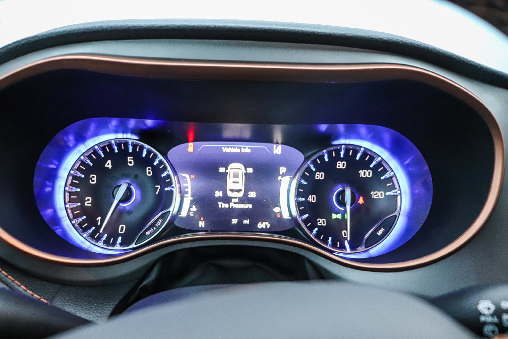 New 2027 Chrysler Pacifica Pinnacle w/ Theater Group FWD image 25